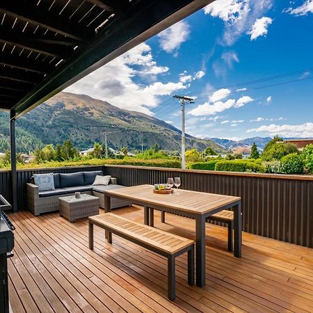 Views On Parry - Lake Hawea Holiday Home Kültér fotó