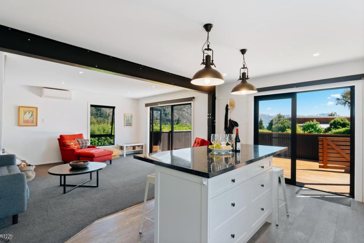 Views On Parry - Lake Hawea Holiday Home Kültér fotó