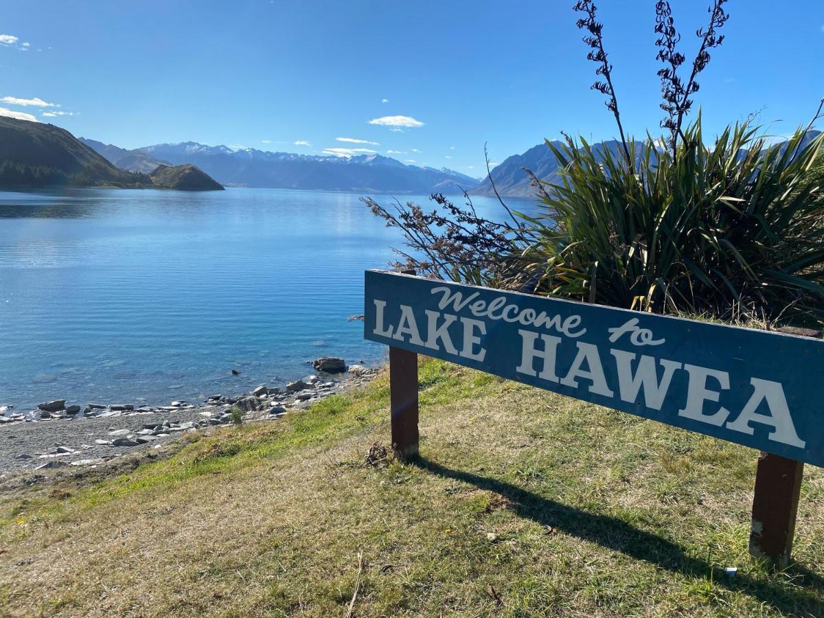 Views On Parry - Lake Hawea Holiday Home Kültér fotó